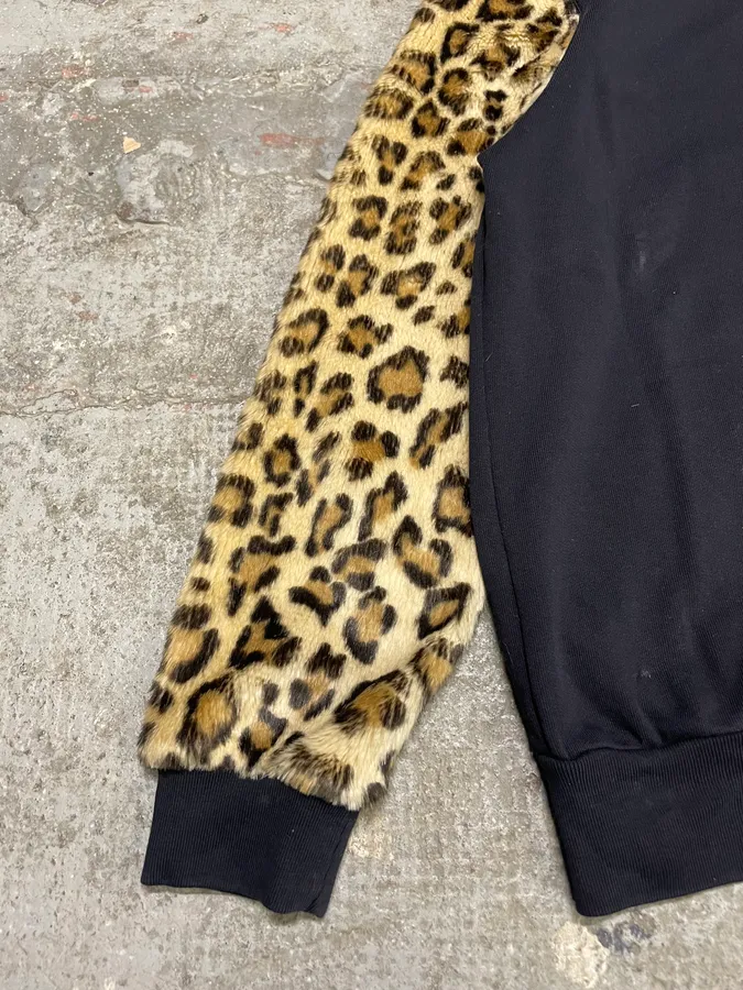 Dries Van Noten Black Sweater With Leopard Print Fur Effect Arms - Image 5